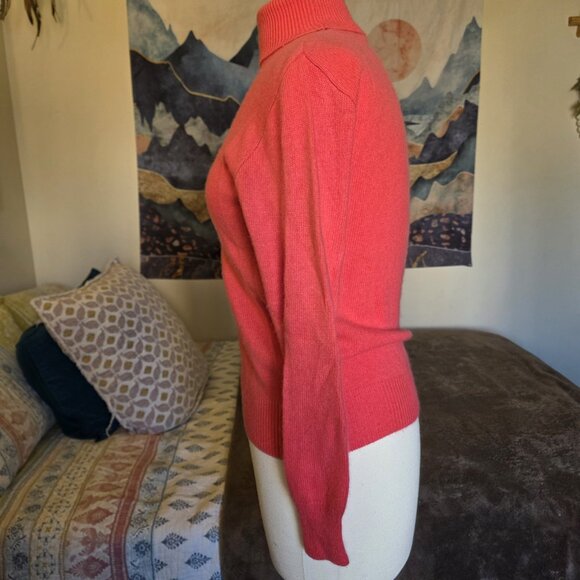Neiman Marcus 100% Cashmere Turtleneck Sweater M Coral Pink Soft Luxe Knit - Picture 9 of 14